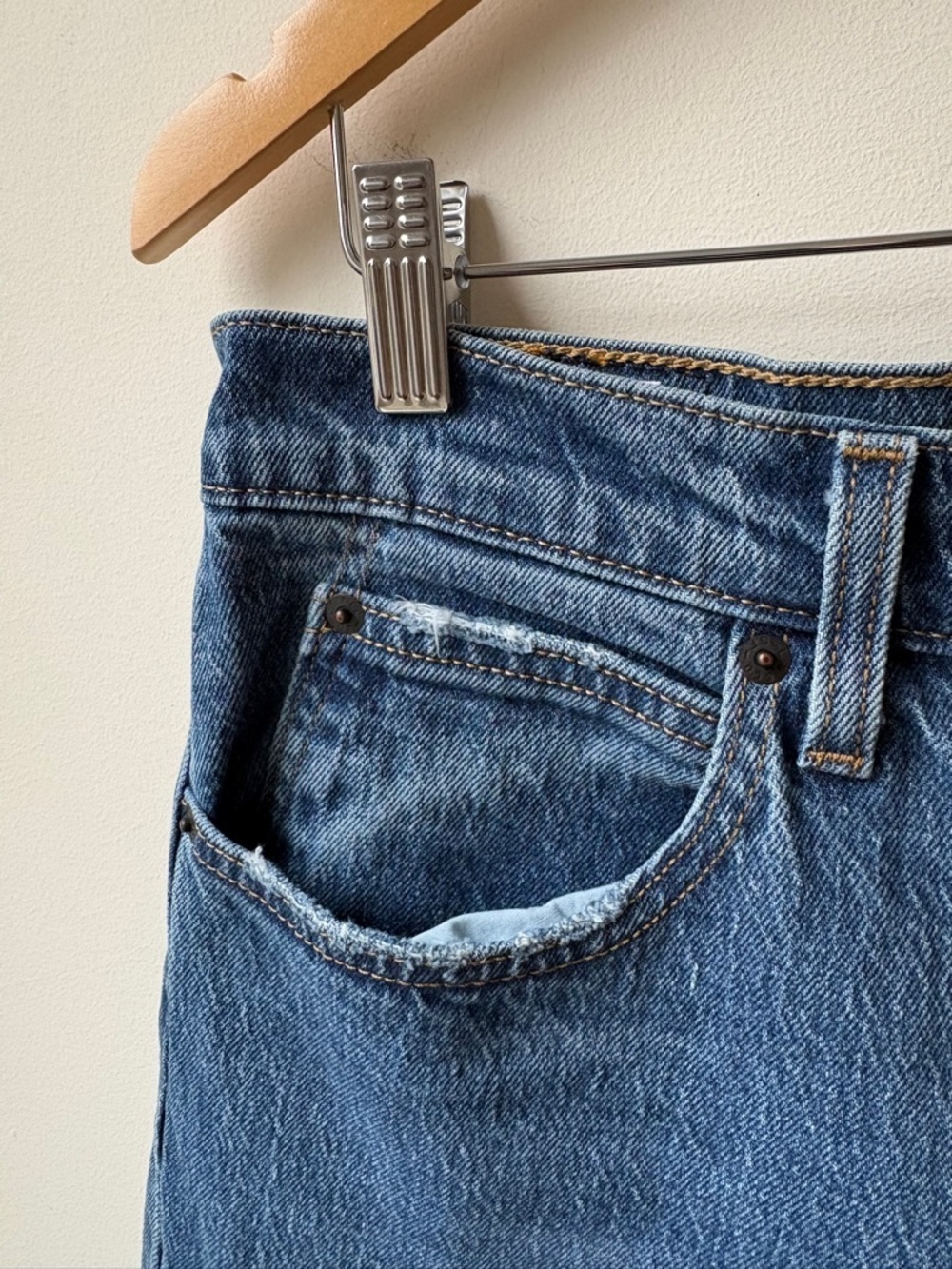 NWT Levi's 70s High Flare Jean - Picture 8 of 15
